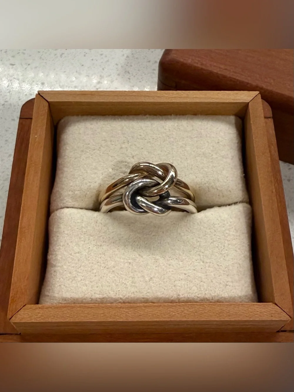 James Avery Original Lovers' Knot Ring 14K Yellow Gold Sterling Silver size 7.5